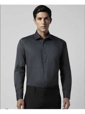 Van Heusen Men's Long-Sleeve Dress Shirt - Charcoal